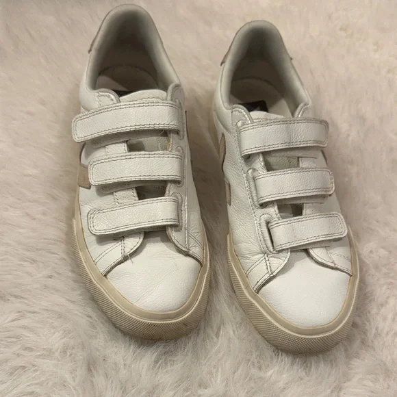 Veja Cream Velcro Leather/Suede Sneakers Size 8 pre-owned. - Picture 3 of 11